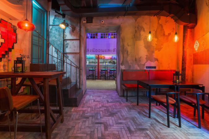 bar_neon_monkey_photo_9