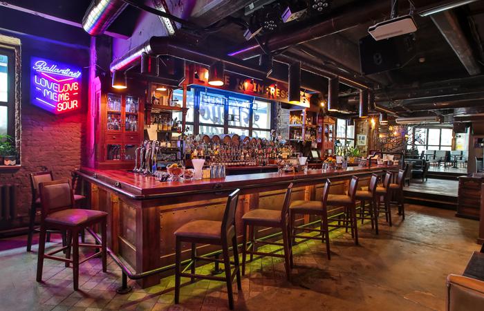 stay_true_bar_photo2