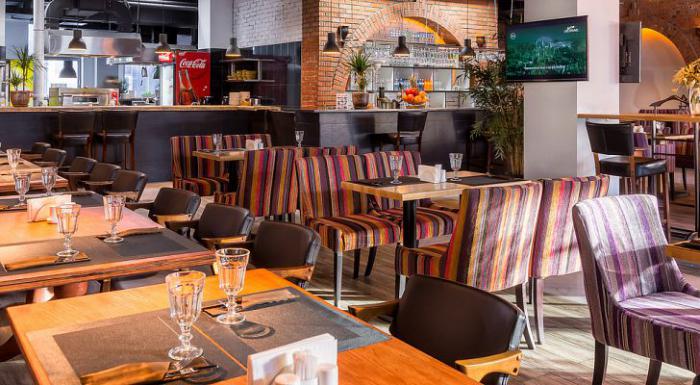 restoran_tuscany_courtyard_photo2