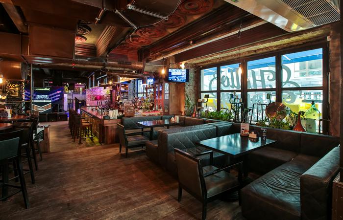 stay_true_bar_photo1