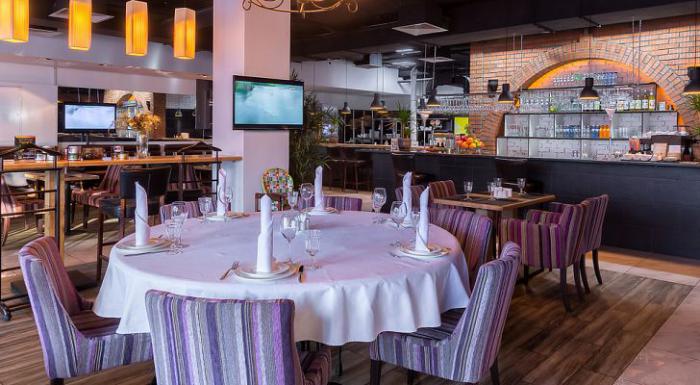 restoran_tuscany_courtyard_photo4