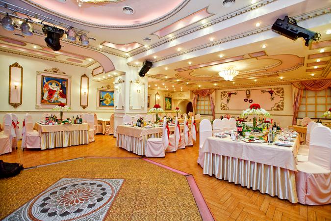 restoran_karaoke_carica_vostoka_photo_1