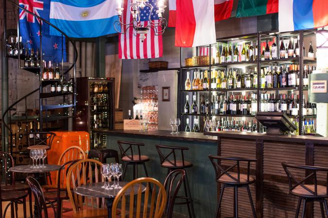 bar_vinnyj_bazar_streat_photo3