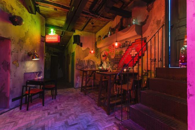 bar_neon_monkey_photo_5