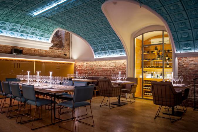 restaurant_wine_crab_nikolskaya_photo_3