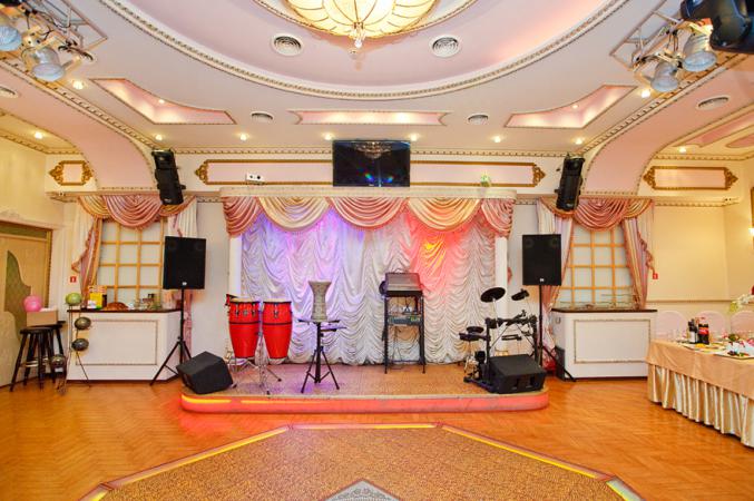 restoran_karaoke_carica_vostoka_photo_3